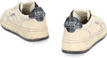Carica l'immagine nel visualizzatore di Gallery, Sneakers low-top Medalist in pelle
