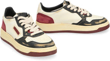 Load image into Gallery viewer, Medalist Low-top sneakers
