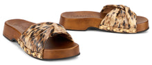Load image into Gallery viewer, Clogs Tia Fairy with animal print
