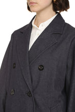 Load image into Gallery viewer, Denim coat
