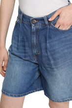 Carica l'immagine nel visualizzatore di Gallery, Shorts Baiardo in denim
