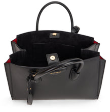 Carica l'immagine nel visualizzatore di Gallery, Borsa Catchall Antigona piccola in pelle fiore lucida
