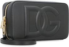 Carica l'immagine nel visualizzatore di Gallery, Camera bag DG Logo in pelle
