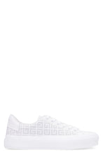 Load image into Gallery viewer, City Sport low-top sneakers

