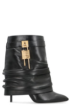 Carica l'immagine nel visualizzatore di Gallery, Stivaletti Shark Lock Stiletto in nappa
