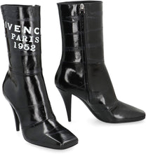 Carica l'immagine nel visualizzatore di Gallery, Stivaletti Sliced Square Givenchy Tape in pelle
