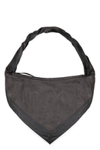 Carica l'immagine nel visualizzatore di Gallery, Borsa Scarf in pelle
