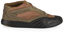 Load image into Gallery viewer, Skate mid-top sneakers
