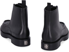 Load image into Gallery viewer, Squared leather ankle boots
