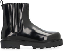 Load image into Gallery viewer, Show Leather Chelsea boots
