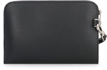 Carica l'immagine nel visualizzatore di Gallery, Clutch in pelle con logo
