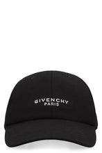 Carica l'immagine nel visualizzatore di Gallery, Cappellino Givenchy Paris ricamato in cotone
