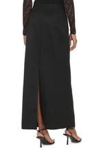 Load image into Gallery viewer, Wool skirt
