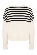 Load image into Gallery viewer, Wool blen crew-neck sweater
