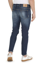 Carica l'immagine nel visualizzatore di Gallery, Jeans tapered fit Reggae
