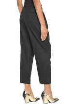 Carica l'immagine nel visualizzatore di Gallery, Pantaloni carrot-fit Caprera in lana stretch
