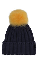 Carica l'immagine nel visualizzatore di Gallery, Cappello in maglia con pom-pon

