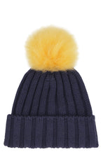 Carica l'immagine nel visualizzatore di Gallery, Cappello in lana tricot con pom-pon
