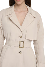 Carica l'immagine nel visualizzatore di Gallery, Trench coat in tessuto tecnico
