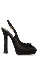 Carica l'immagine nel visualizzatore di Gallery, Slingback in raso
