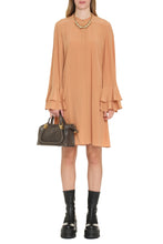 Carica l&#39;immagine nel visualizzatore di Gallery, Abito chemisier in crêpe
