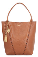 Carica l'immagine nel visualizzatore di Gallery, Tote bag Chloé Spin Piccola in pelle
