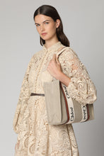 Carica l'immagine nel visualizzatore di Gallery, Tote bag Woody in lino
