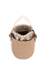 Carica l'immagine nel visualizzatore di Gallery, Chloé x Mifuko - Borsa a secchiello Woody piccola

