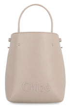 Carica l'immagine nel visualizzatore di Gallery, Tote bag micro Chloé Sense in pelle
