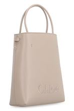 Carica l'immagine nel visualizzatore di Gallery, Tote bag micro Chloé Sense in pelle

