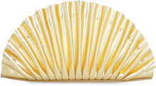 Carica l'immagine nel visualizzatore di Gallery, Clutch Nala in pelle metallizzata
