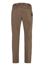 Carica l'immagine nel visualizzatore di Gallery, Pantaloni chino in cotone stretch
