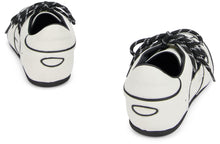 Carica l'immagine nel visualizzatore di Gallery, Sneaker con dettagli a contrasto
