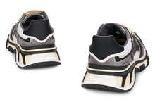 Carica l'immagine nel visualizzatore di Gallery, Sneakers con suola robusta
