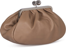 Carica l'immagine nel visualizzatore di Gallery, Pasticcino bag in montone
