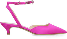 Carica l'immagine nel visualizzatore di Gallery, Slingback in raso con applicazione gioiello
