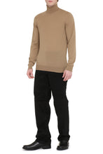 Carica l'immagine nel visualizzatore di Gallery, Pullover dolcevita in lana
