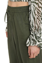 Load image into Gallery viewer, Silk wide leg trousers
