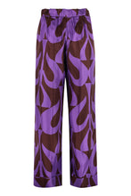 Load image into Gallery viewer, Printed silk pants
