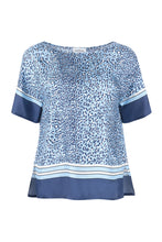 Carica l'immagine nel visualizzatore di Gallery, Blusa in seta stampata
