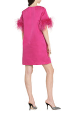 Carica l&#39;immagine nel visualizzatore di Gallery, Abito con piume
