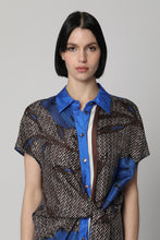 Carica l&#39;immagine nel visualizzatore di Gallery, Abito chemisier in seta stampata
