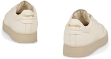 Carica l'immagine nel visualizzatore di Gallery, Sneakers low-top Largs in pelle
