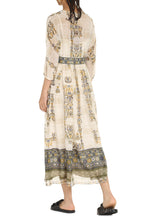 Carica l&#39;immagine nel visualizzatore di Gallery, Abito Denver in seta stampata
