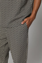 Carica l'immagine nel visualizzatore di Gallery, Pantaloni jacquard con logo
