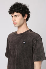Carica l'immagine nel visualizzatore di Gallery, T-shirt girocollo Newington in cotone
