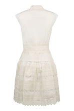 Carica l&#39;immagine nel visualizzatore di Gallery, Abito in cotone con inserti in pizzo
