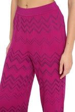 Carica l'immagine nel visualizzatore di Gallery, Pantaloni in maglia con motivo chevron
