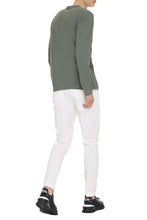 Load image into Gallery viewer, Long sleeve T-shirt

