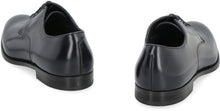 Carica l'immagine nel visualizzatore di Gallery, Scarpe stringate in pelle
